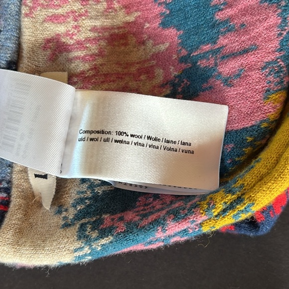 Infinity Wool Scarf Set - Picture 6 of 6